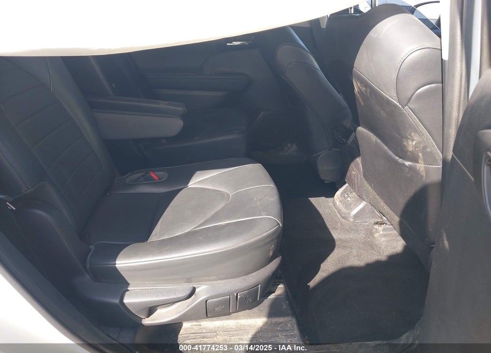 2021 TOYOTA HIGHLANDER VIN: 5TDGZRAH3MS058247