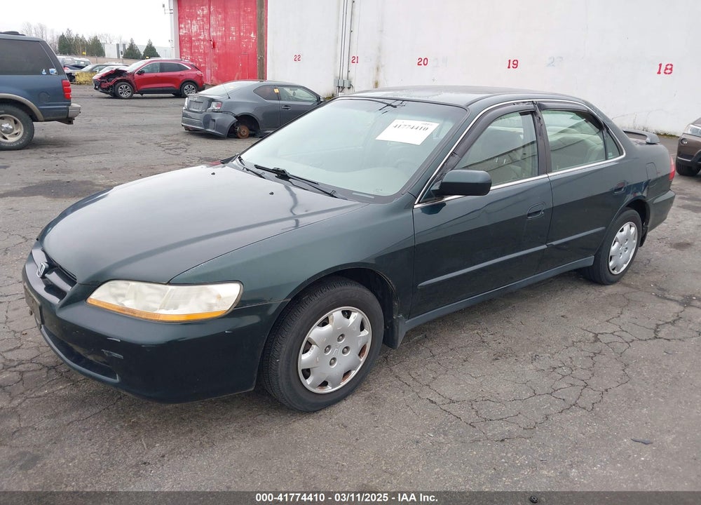1998 HONDA ACCORD LX VIN: 1HGCG5646WA021827
