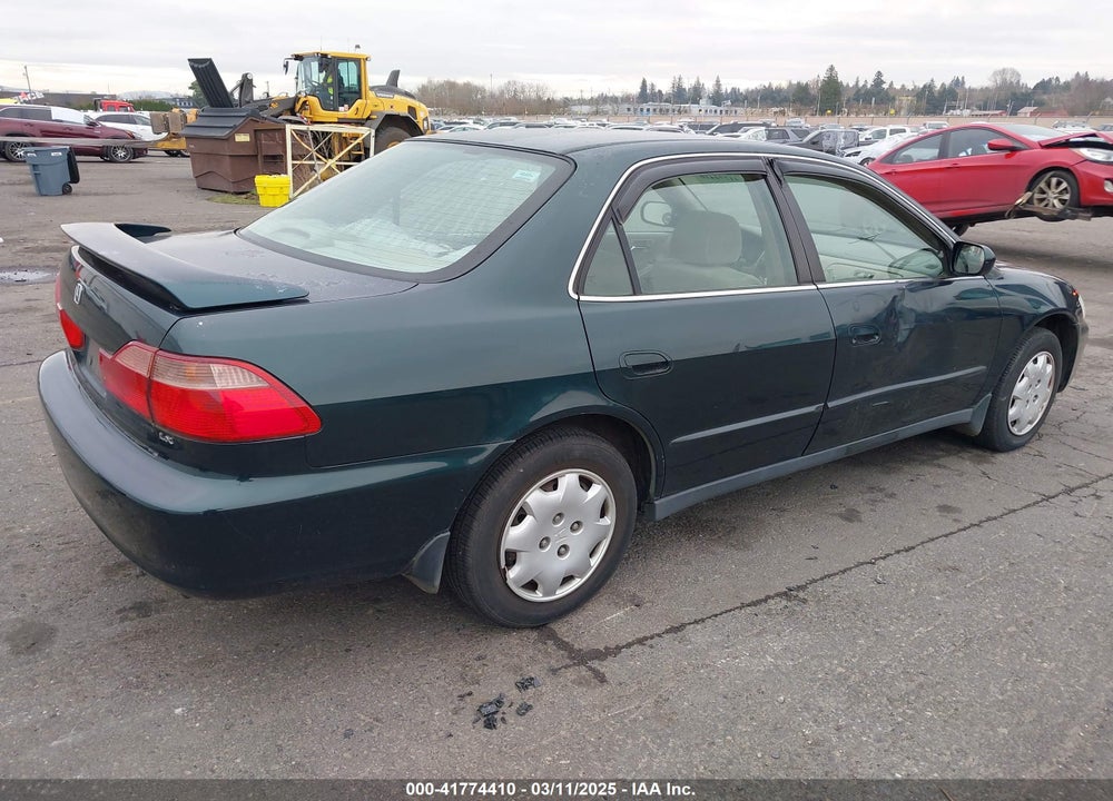 1998 HONDA ACCORD LX VIN: 1HGCG5646WA021827