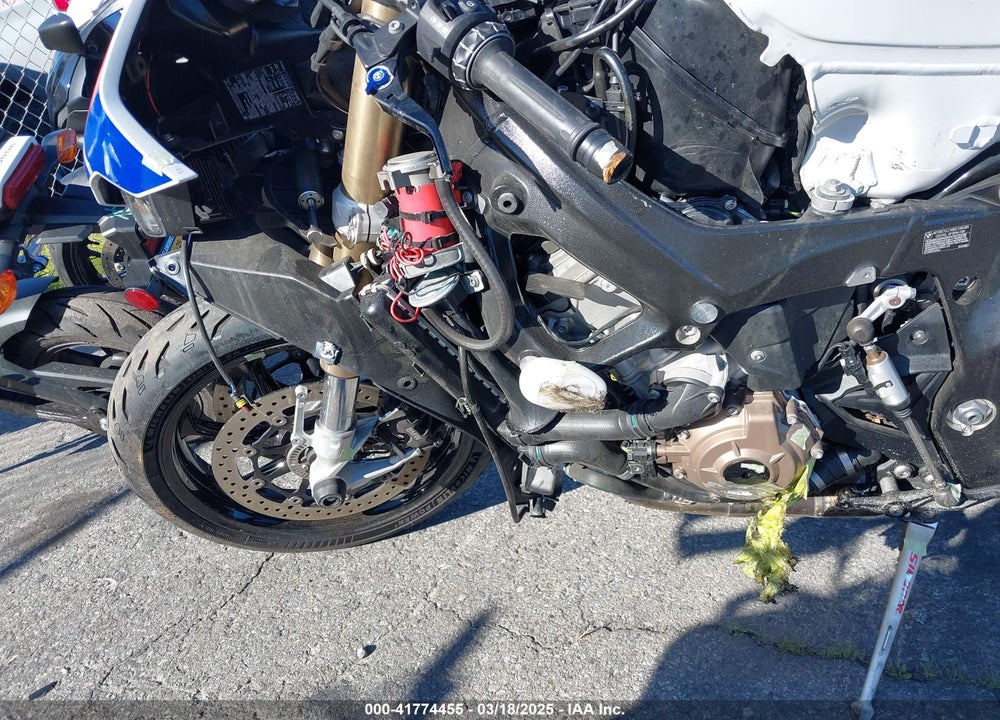 2020 BMW S 1000 RR VIN: WB10E2306LZJ28524