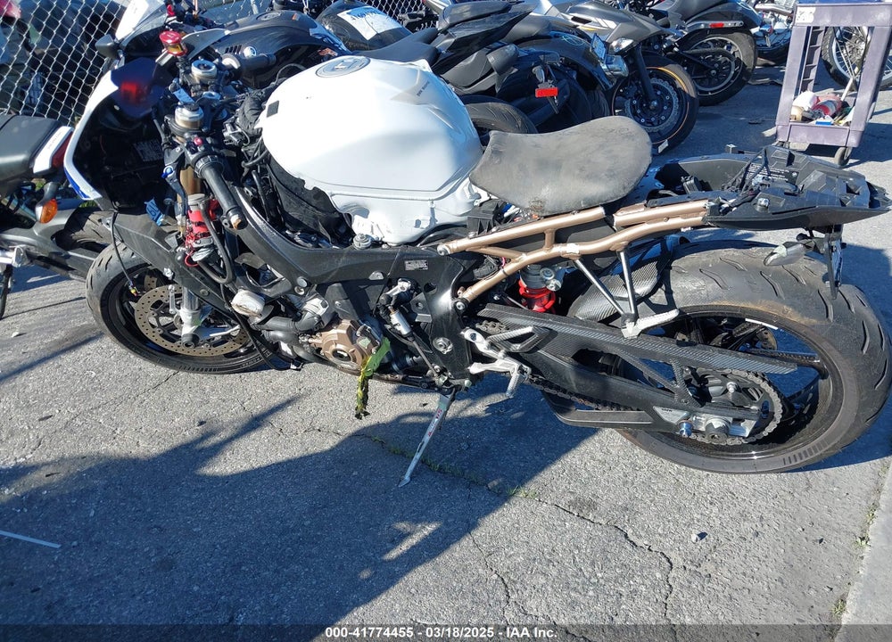 2020 BMW S 1000 RR VIN: WB10E2306LZJ28524