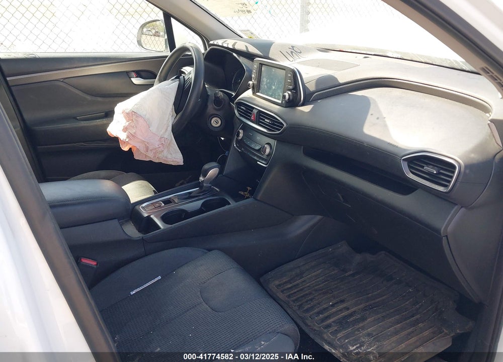 2019 HYUNDAI SANTA FE VIN: 5NMS23AD9KH001902