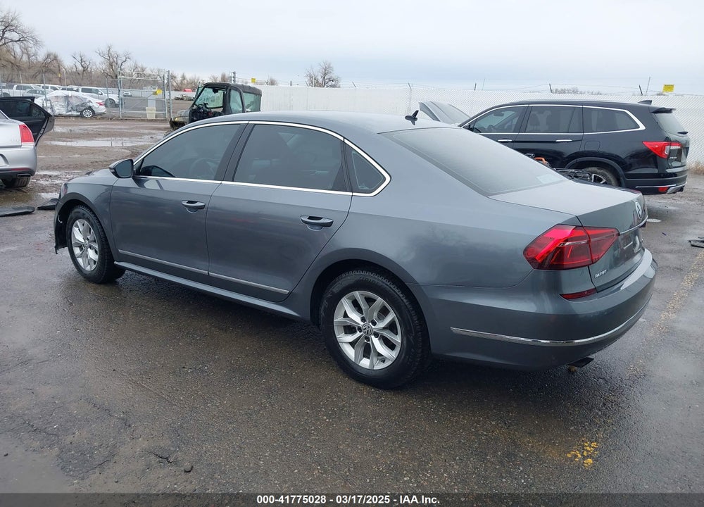 2017 VOLKSWAGEN PASSAT VIN: 1VWAT7A3XHC071775