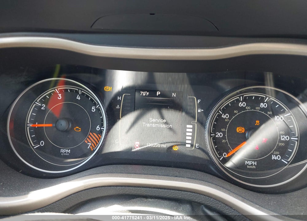 2015 JEEP CHEROKEE VIN: 1C4PJLCB7FW506084
