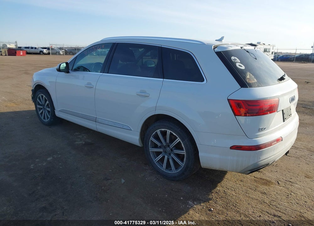2017 AUDI Q7 VIN: WA1LAAF75HD016214