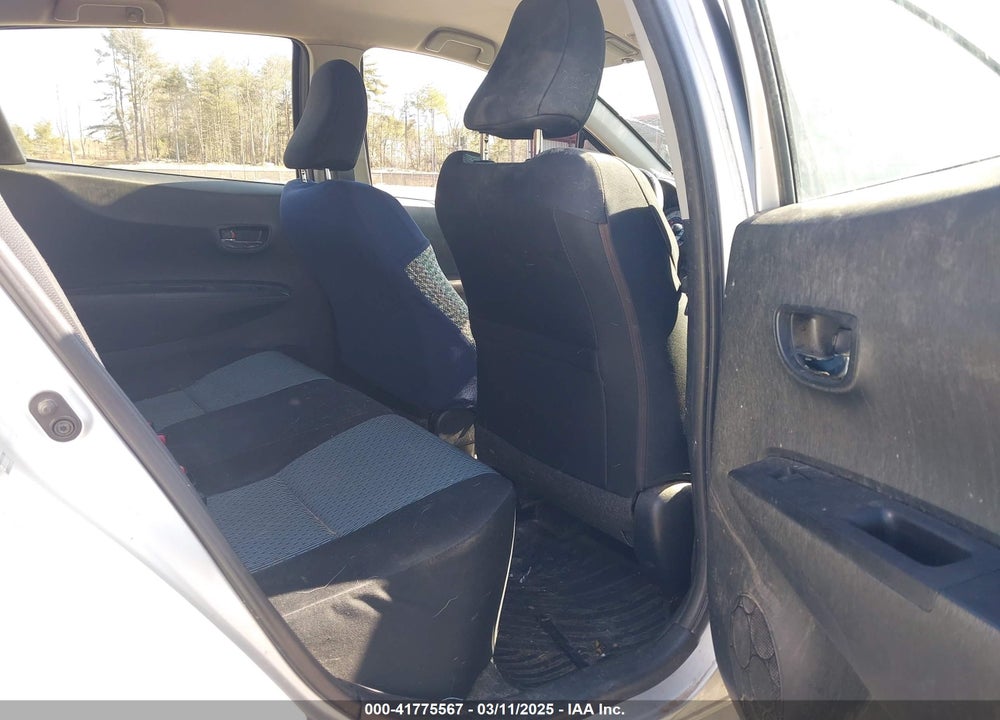 2013 TOYOTA YARIS VIN: JTDKTUD3XDD558030