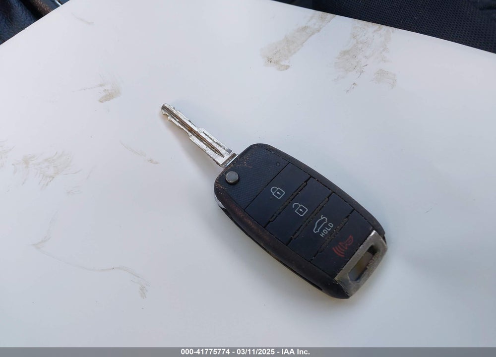 2016 KIA FORTE LX VIN: KNAFK4A65G5487785