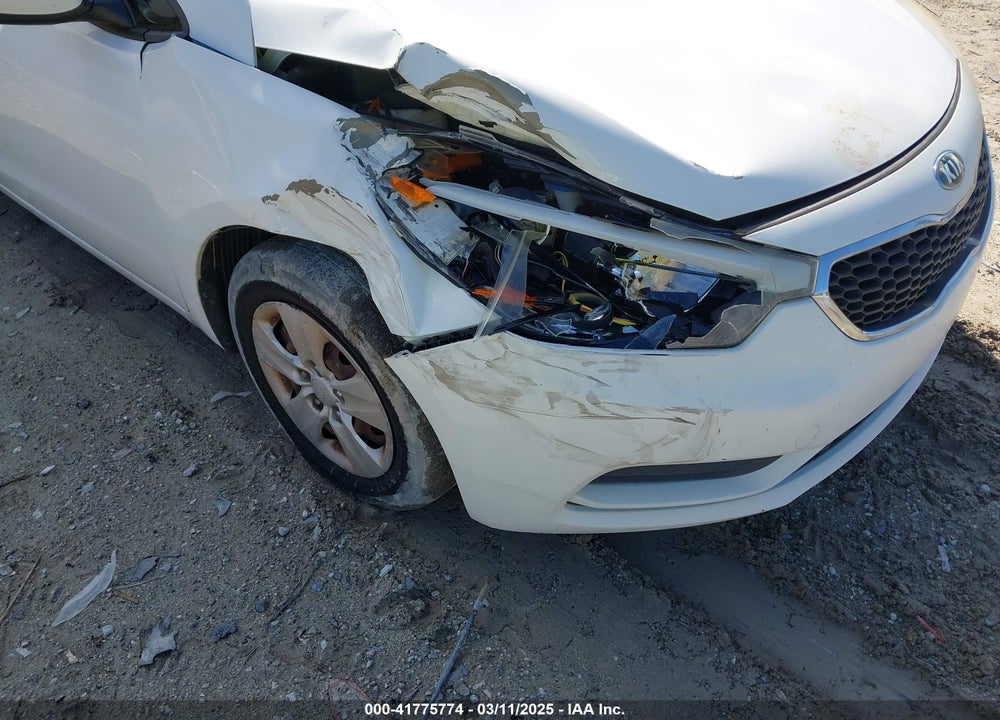 2016 KIA FORTE LX VIN: KNAFK4A65G5487785