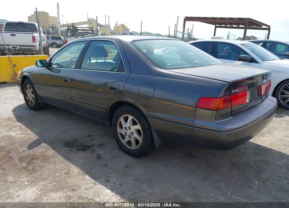 2001 TOYOTA CAMRY VIN: JT2BF22K310299589