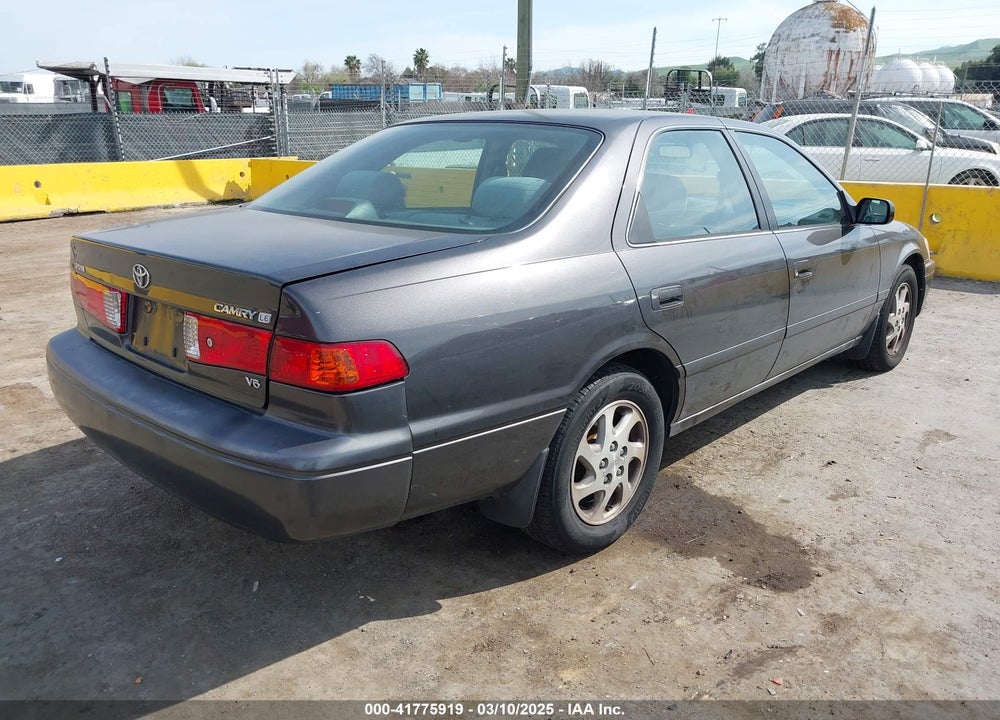 2001 TOYOTA CAMRY VIN: JT2BF22K310299589
