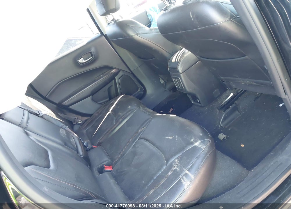 2018 JEEP COMPASS VIN: 3C4NJDCB4JT340991