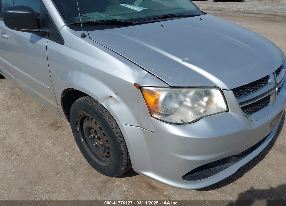 2011 DODGE GRAND CARAVAN VIN: 2D4RN4DG7BR772708
