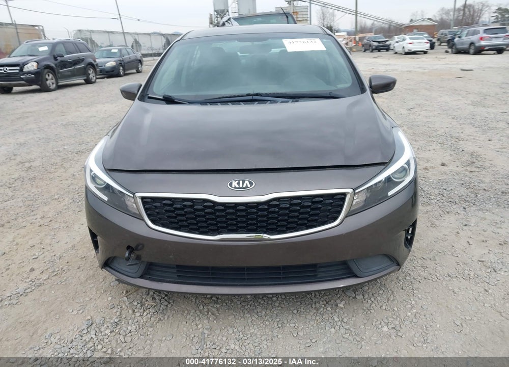 2017 KIA FORTE VIN: 3KPFL4A72HE123838
