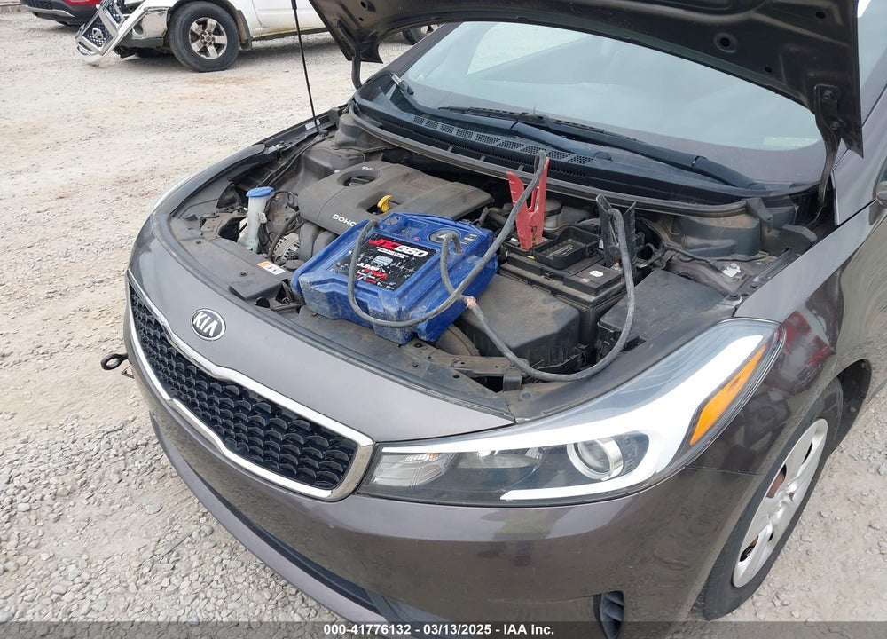 2017 KIA FORTE VIN: 3KPFL4A72HE123838