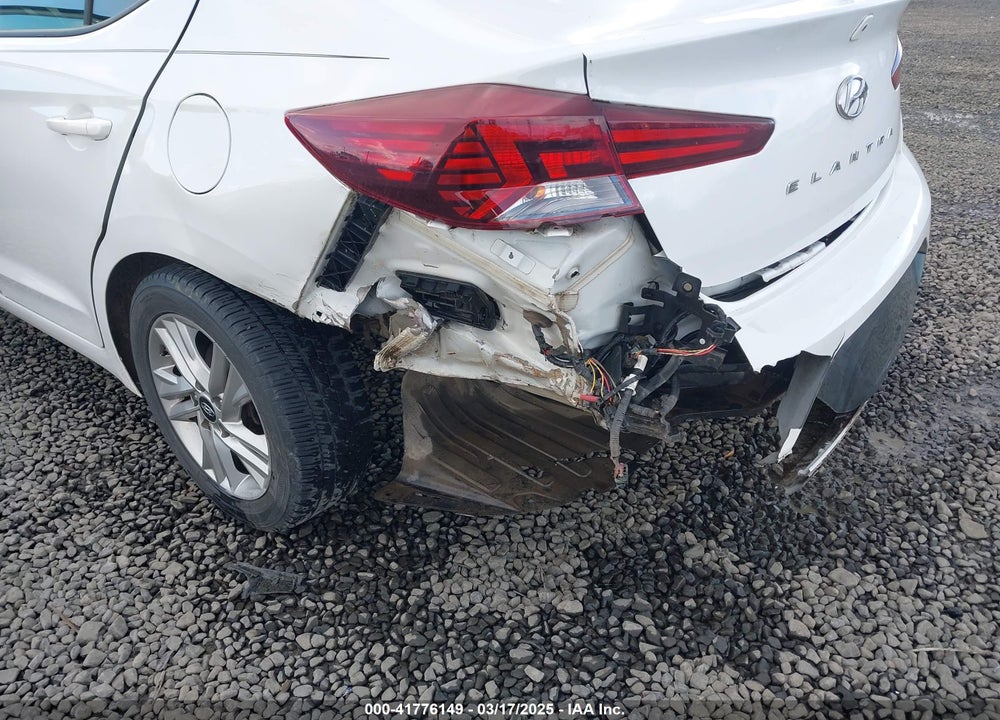 2020 HYUNDAI ELANTRA VIN: 5NPD84LF5LH579222