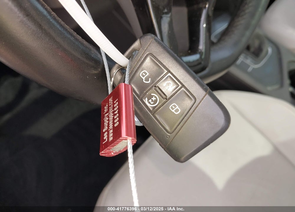 2019 VOLKSWAGEN TIGUAN 2.0T SE/2.0T SEL/2.0T SEL R-LINE/2.0T SEL R-LINE BLACK VIN: 3VV3B7AX8KM055731
