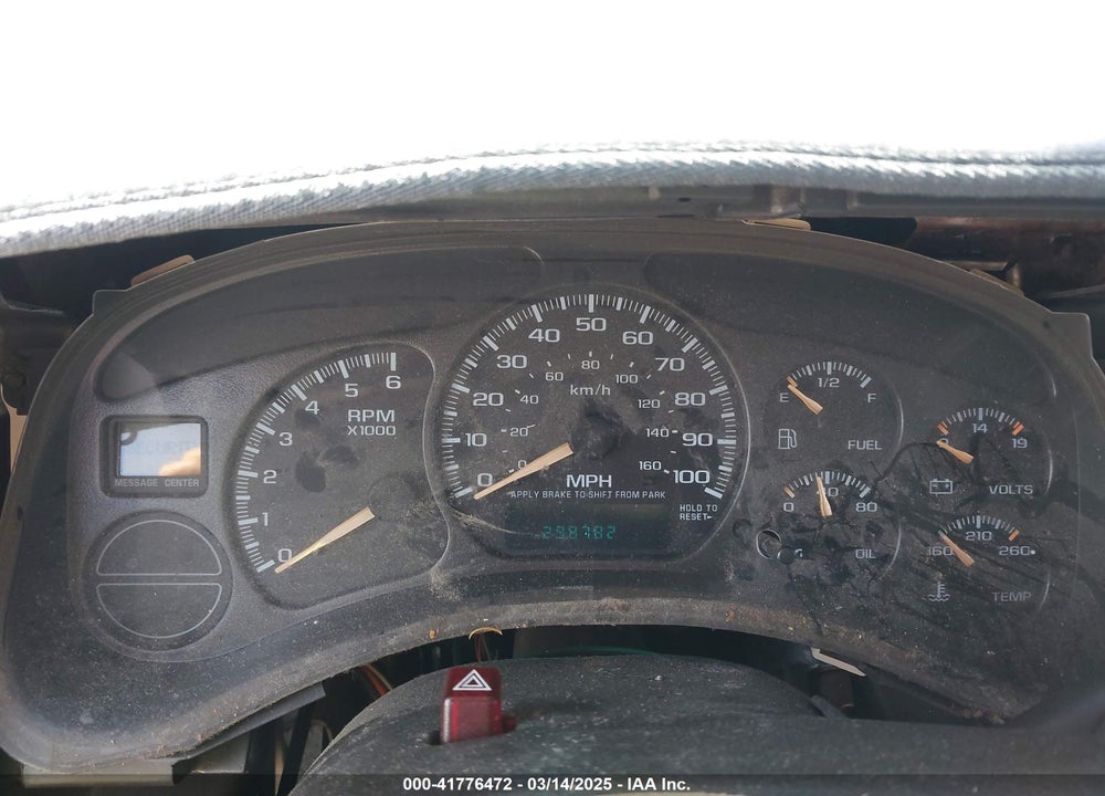 2002 CHEVROLET TAHOE LT VIN: 1GNEK13Z22R116838