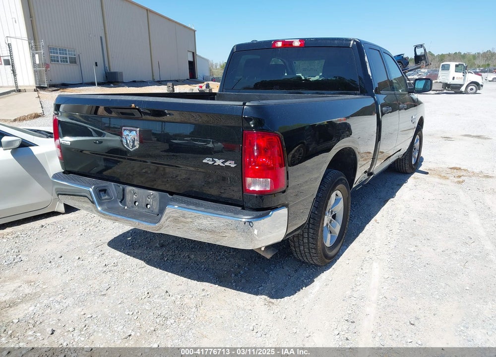 2024 RAM 1500 CLASSIC VIN: 1C6RR7GG3RS124121