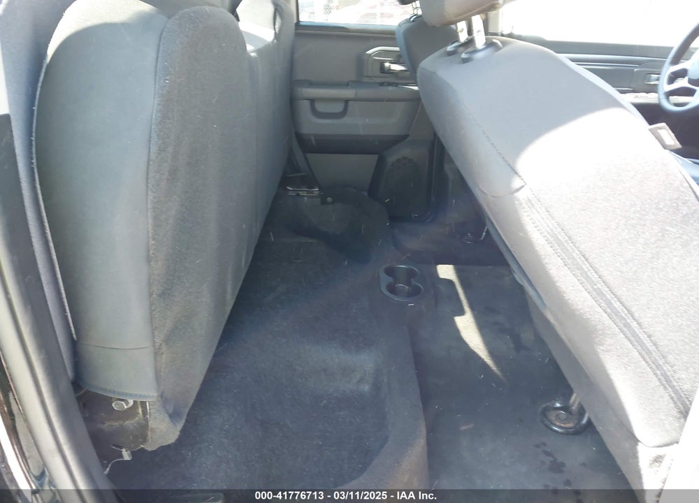 2024 RAM 1500 CLASSIC VIN: 1C6RR7GG3RS124121