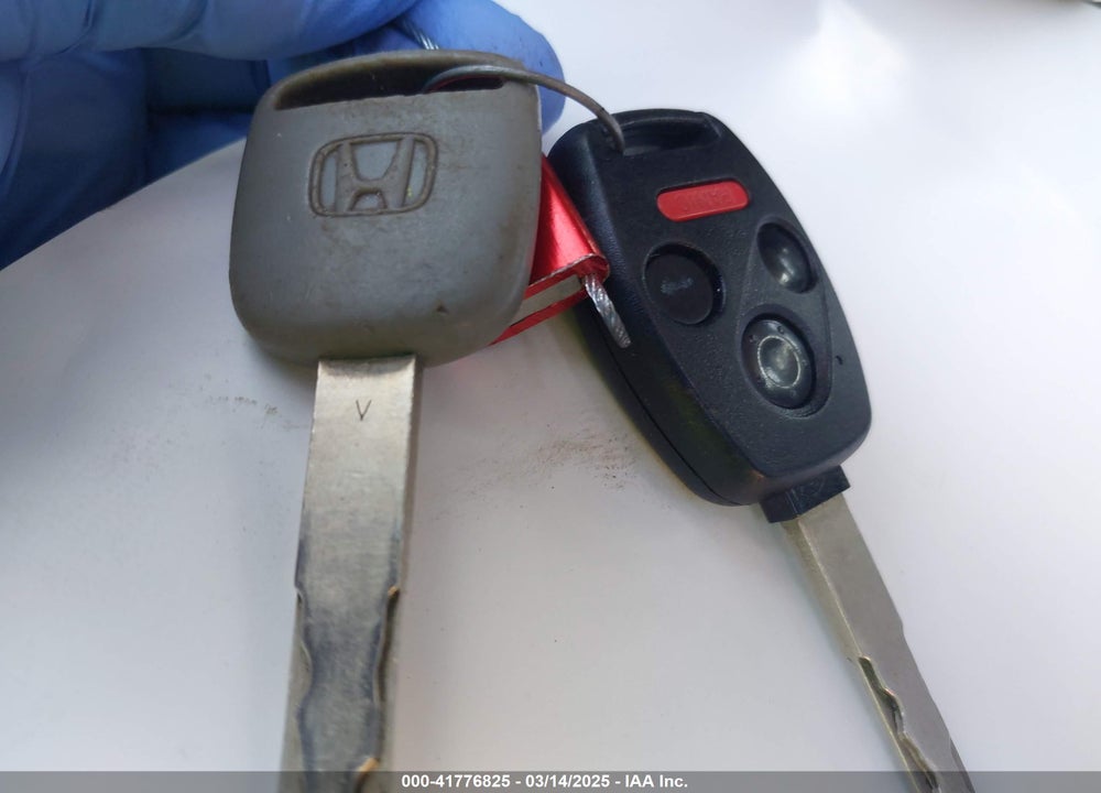 2007 HONDA ACCORD 2.4 EX VIN: 1HGCM56857A105649