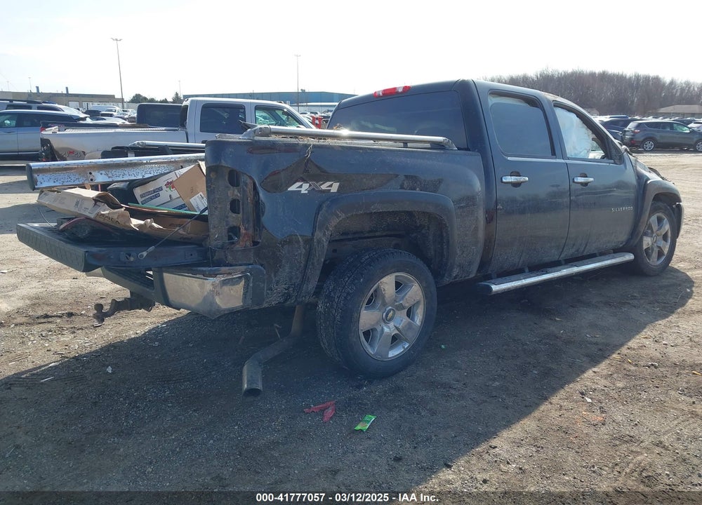2011 CHEVROLET SILVERADO 1500 LT VIN: 3GCPKSE38BG194170