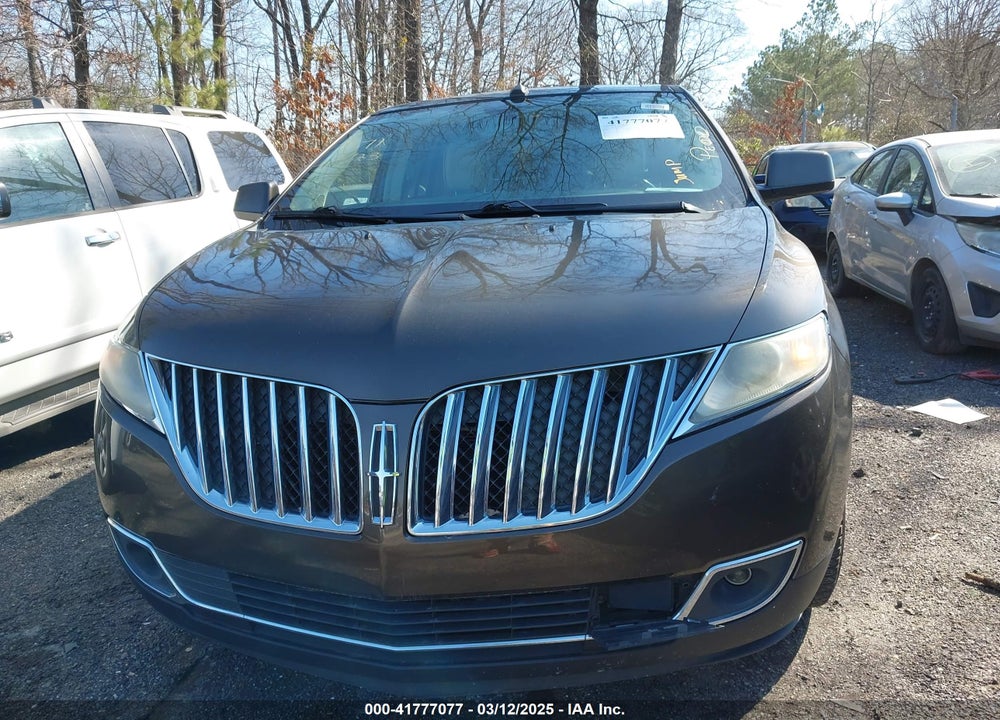 2011 LINCOLN MKX VIN: 2LMDJ6JK1BBJ00272