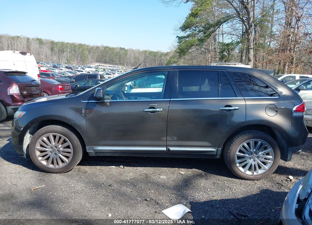 2011 LINCOLN MKX VIN: 2LMDJ6JK1BBJ00272