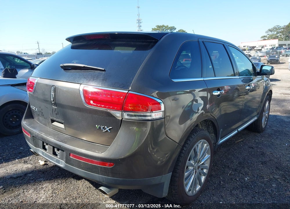 2011 LINCOLN MKX VIN: 2LMDJ6JK1BBJ00272