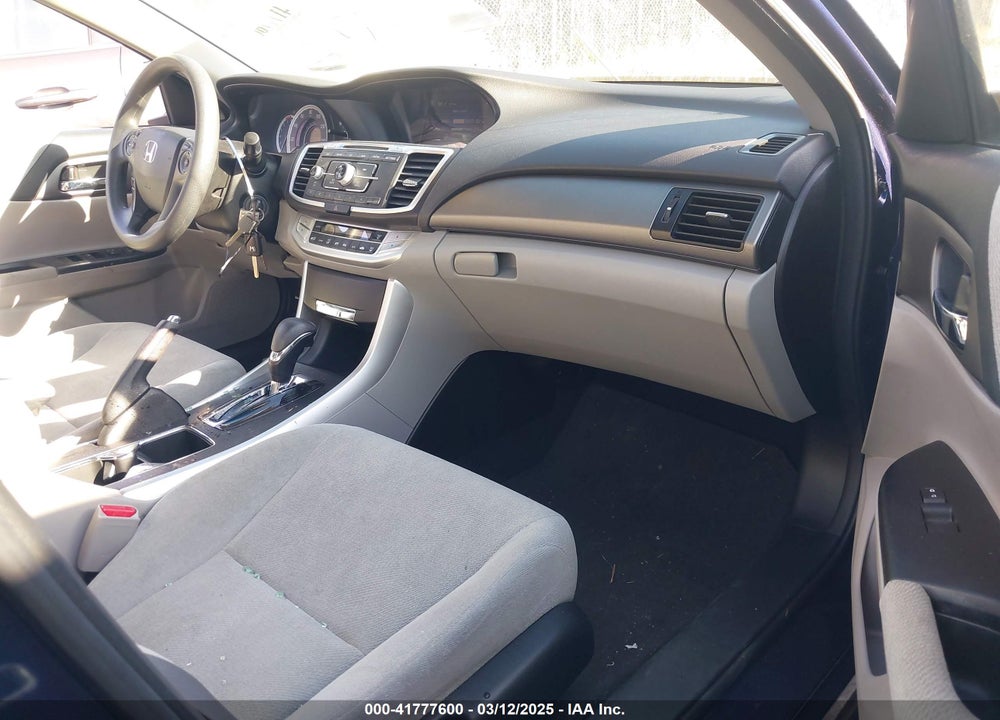 2013 HONDA ACCORD VIN: 1HGCR2F32DA173634