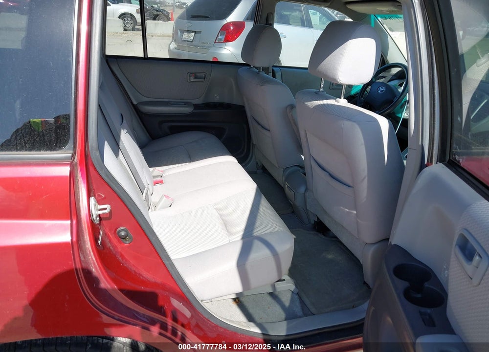 2005 TOYOTA HIGHLANDER VIN: JTEGP21A050044323