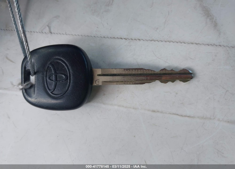 2012 TOYOTA CAMRY L VIN: 4T1BF1FK8CU608251