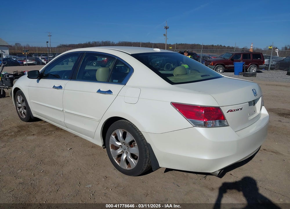 2008 HONDA ACCORD VIN: 1HGCP36808A036656