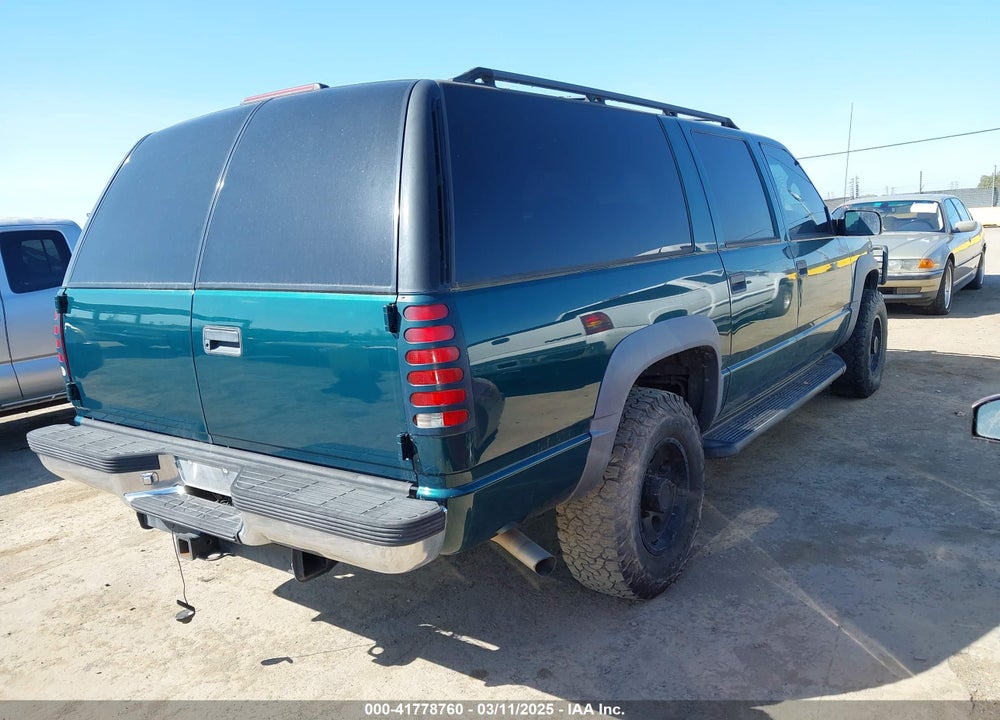 1999 GMC SUBURBAN 2500 VIN: 3GKGK26J4XG508566