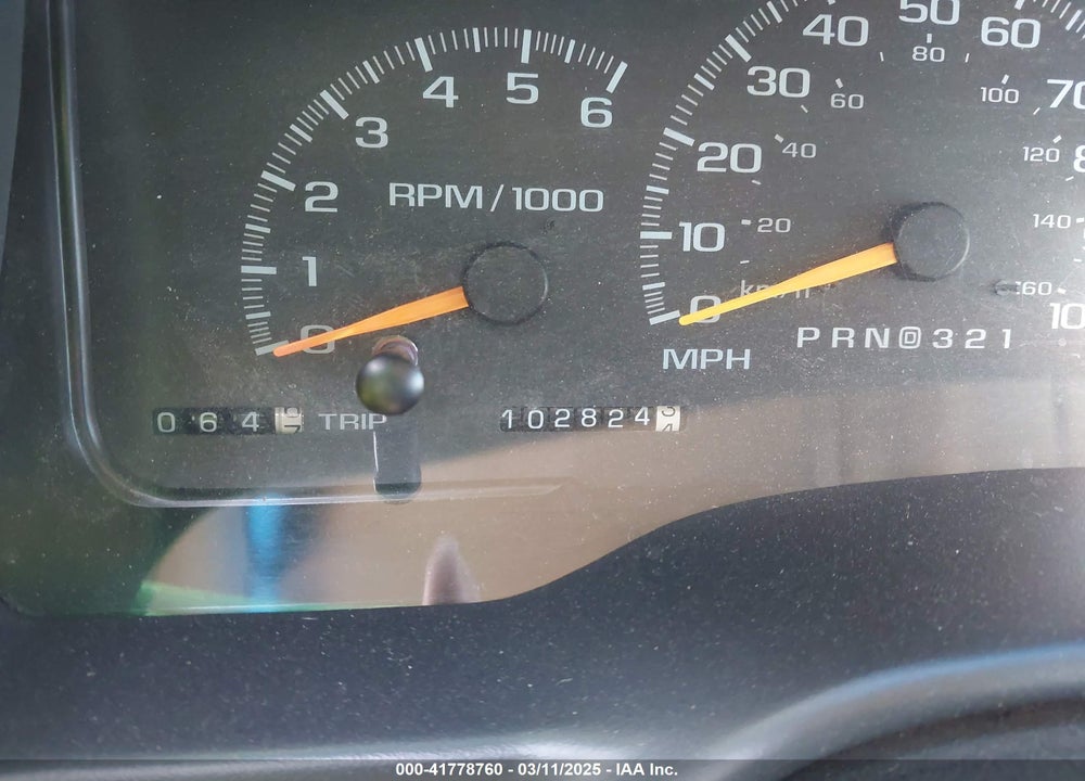 1999 GMC SUBURBAN 2500 VIN: 3GKGK26J4XG508566