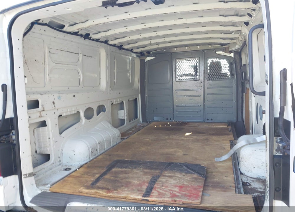 2014 NISSAN NV CARGO NV1500 VIN: 1N6BF0KM4EN100049