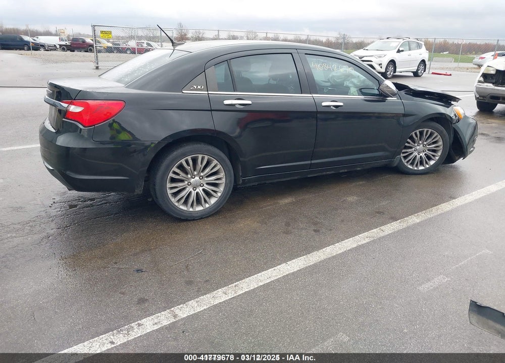 2013 CHRYSLER 200 VIN: 1C3CCBCG7DN520735