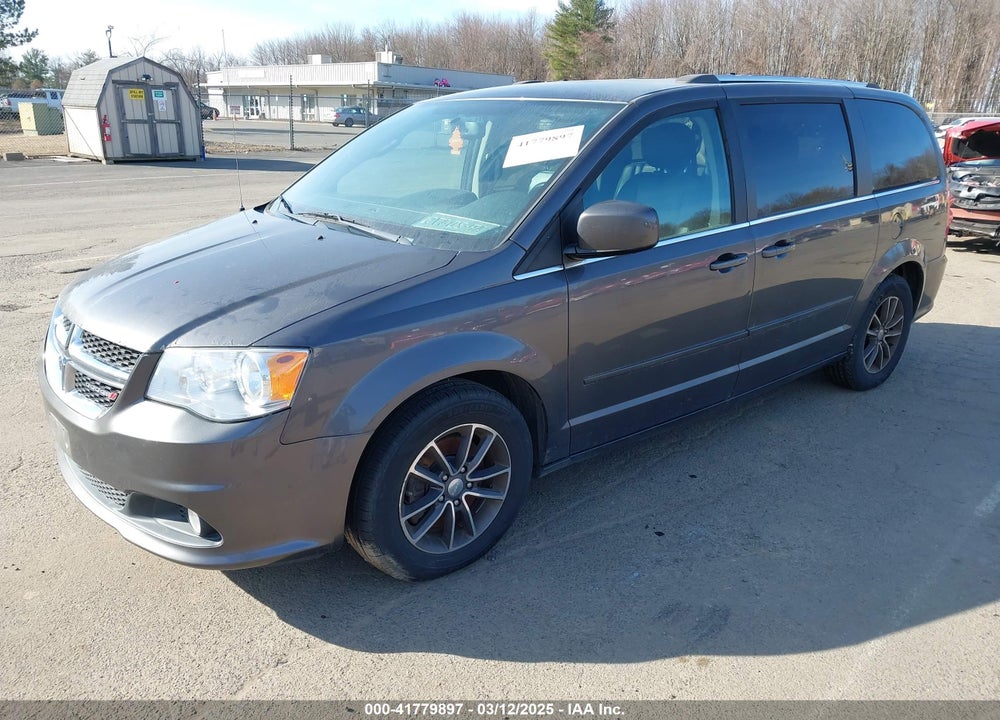 2017 DODGE GRAND CARAVAN VIN: 2C4RDGCG2HR758484