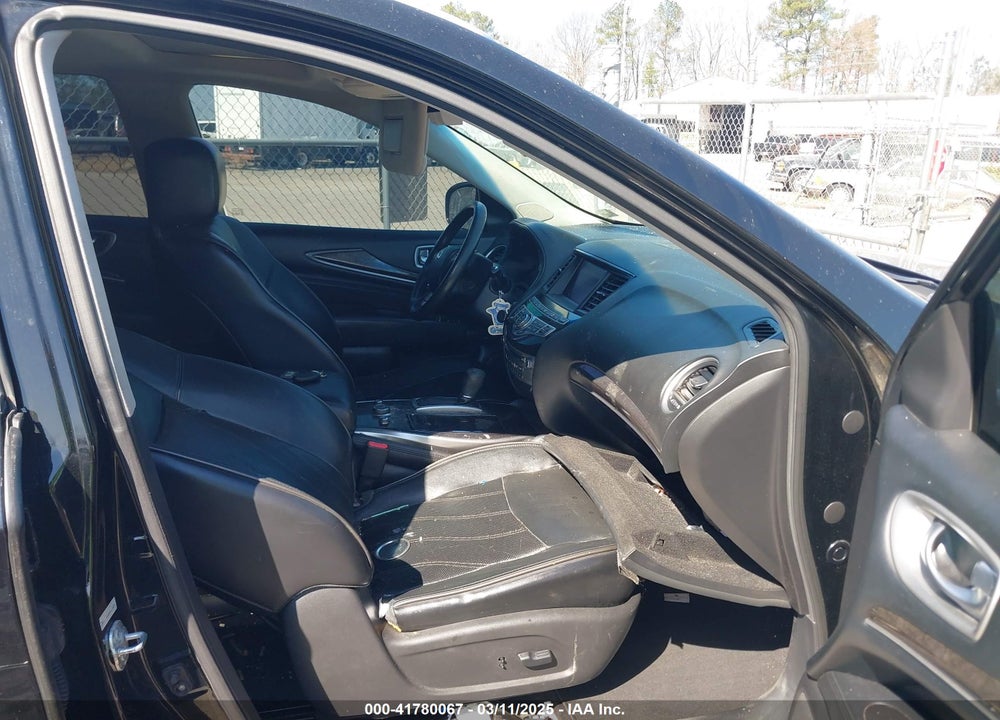 2013 INFINITI JX35 VIN: 5N1AL0MM5DC331231