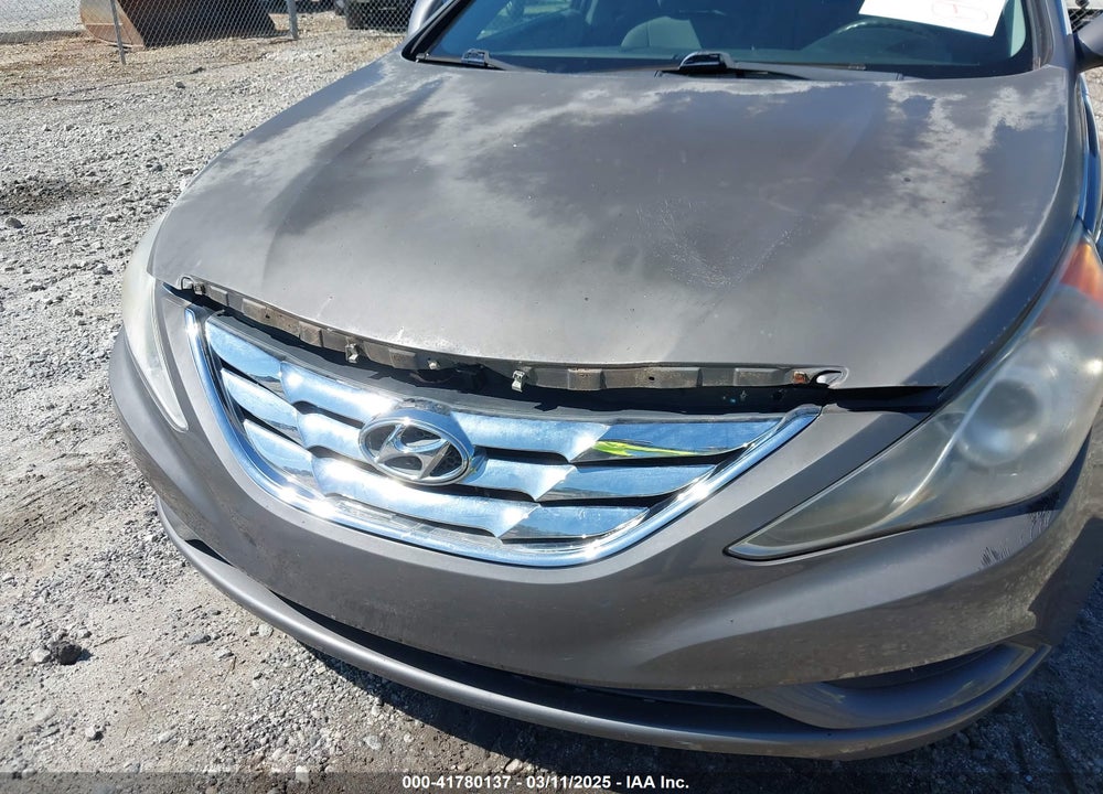 2011 HYUNDAI SONATA VIN: 5NPEB4AC0BH065923