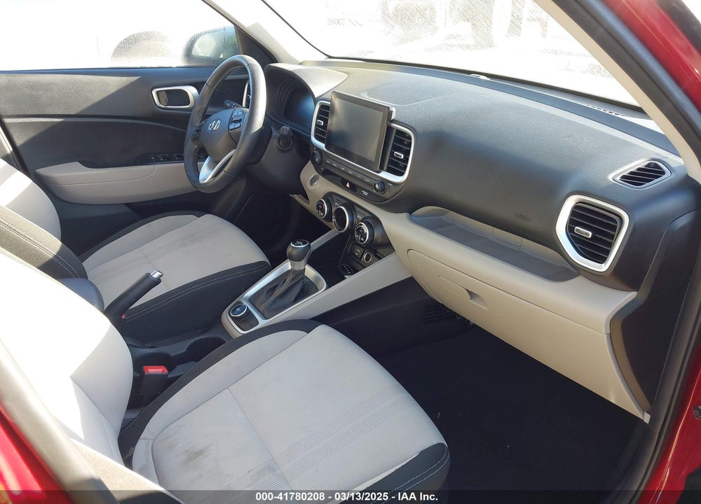 2024 HYUNDAI VENUE VIN: KMHRC8A37RU289787