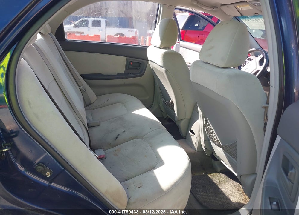 2006 KIA SPECTRA VIN: KNAFE121165251240