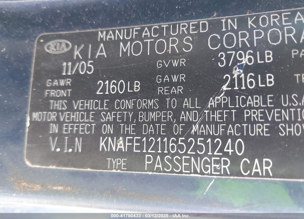 2006 KIA SPECTRA VIN: KNAFE121165251240