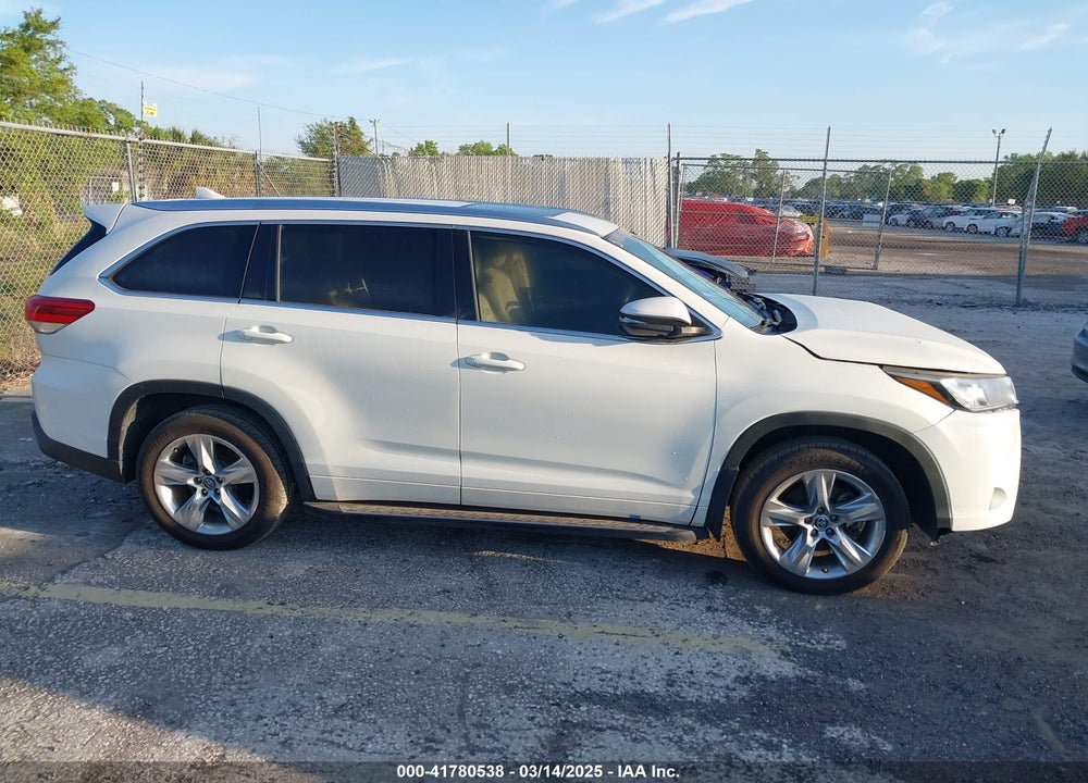 2018 TOYOTA HIGHLANDER VIN: 5TDYZRFH0JS249794