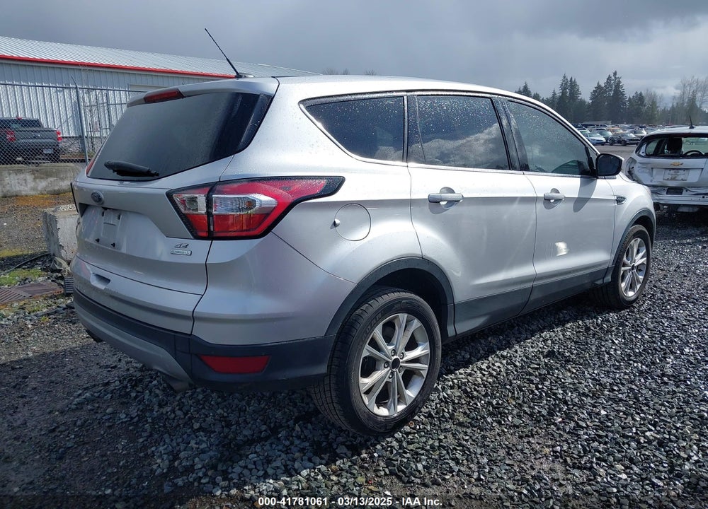 2017 FORD ESCAPE SE VIN: 1FMCU0GD7HUC10055
