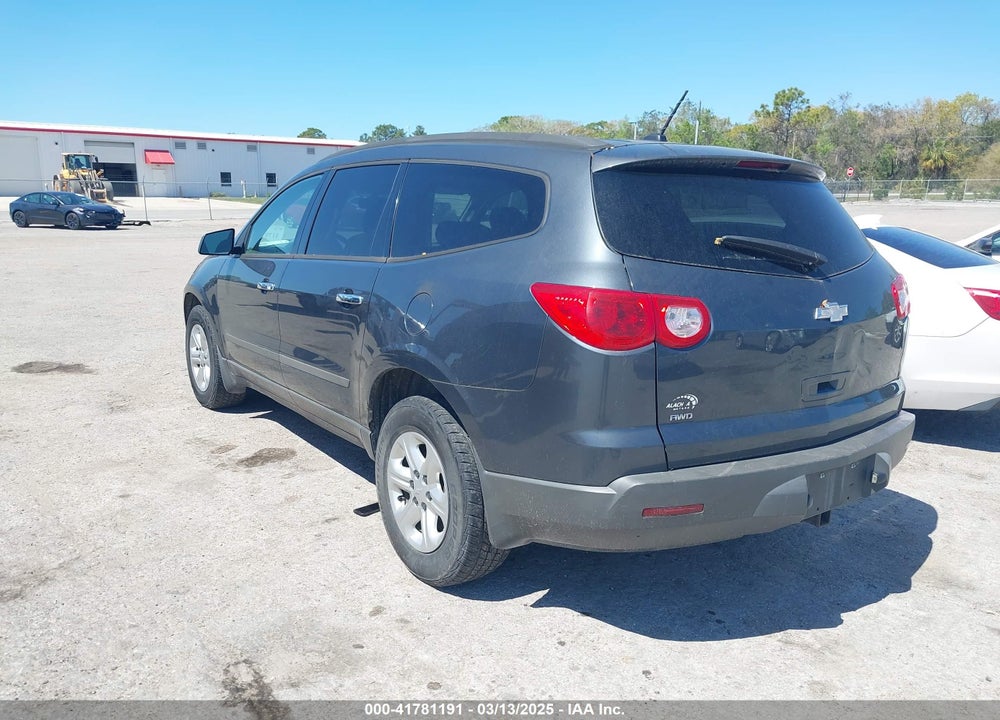 2011 CHEVROLET TRAVERSE VIN: 1GNKVFED2BJ379998