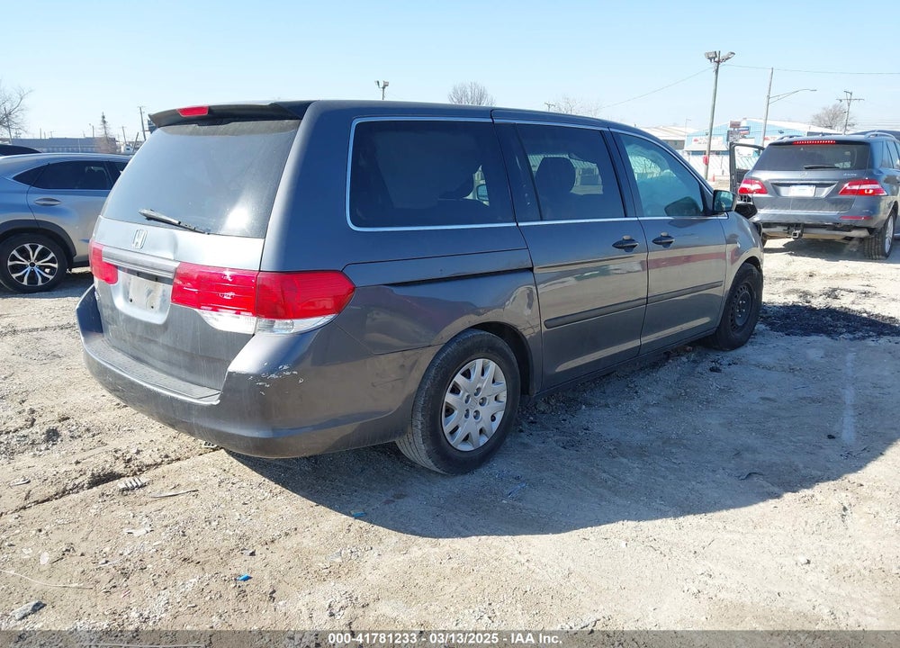 2010 HONDA ODYSSEY LX VIN: 5FNRL3H28AB090071