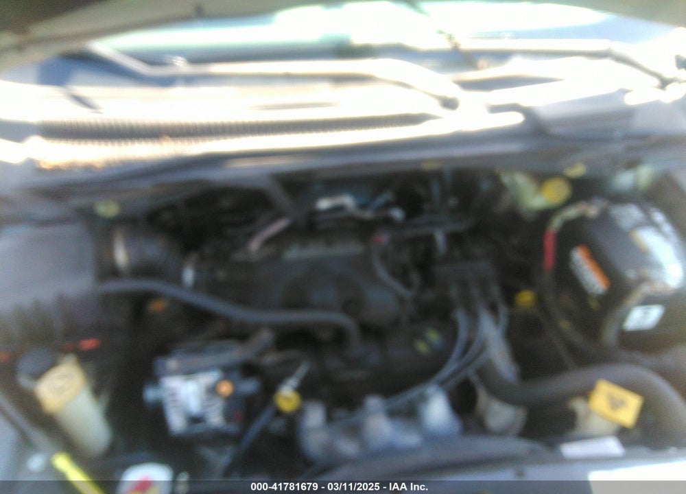 2008 CHRYSLER TOWN & COUNTRY VIN: 2A8HR44HX8R698871