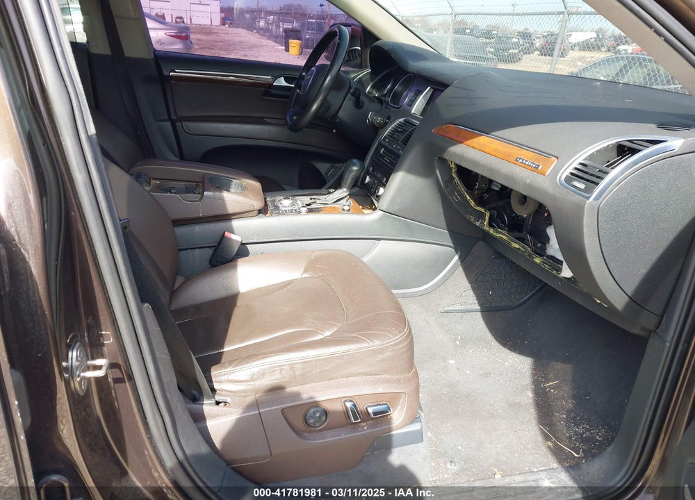 2011 AUDI Q7 VIN: WA1LMAFE9BD005066