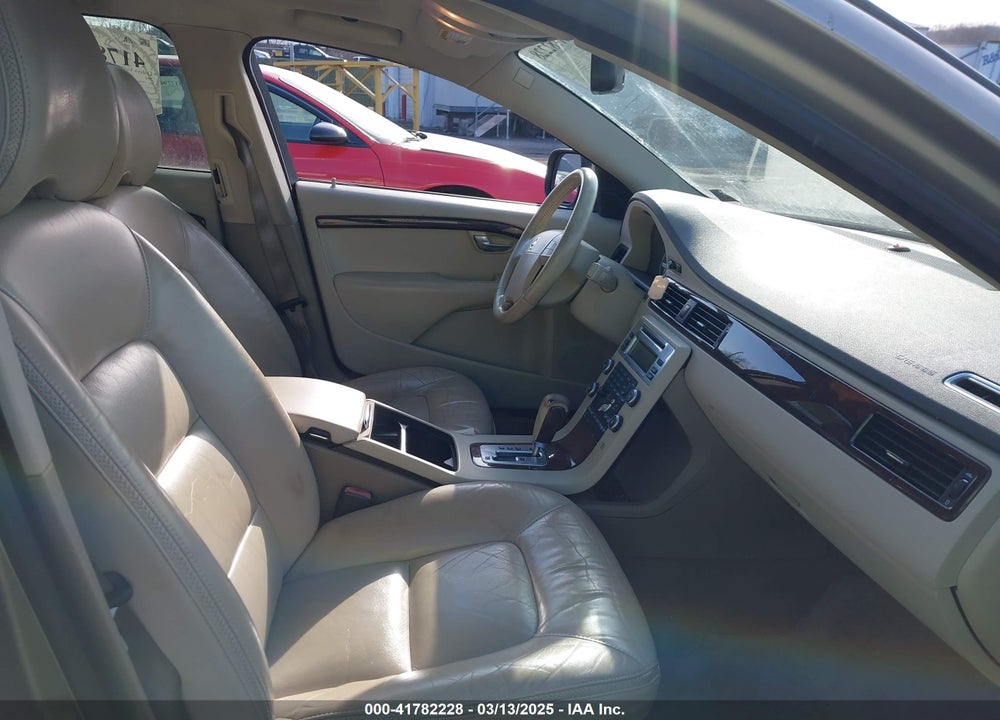 2008 VOLVO XC70 VIN: YV4BZ982381035076