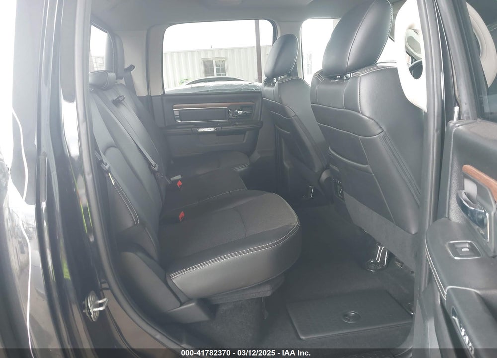 2017 RAM 1500 LAIE  4X4 5'7 BOX VIN: 1C6RR7NT0HS661236